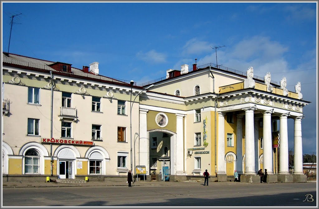 Lenin st. + "Angarsk Gate"  / "Ангарские ворота" (78-9)