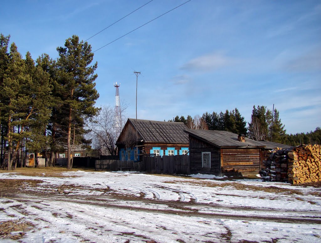 Атагай, 1-ый Лесной переулок. - House in the village.