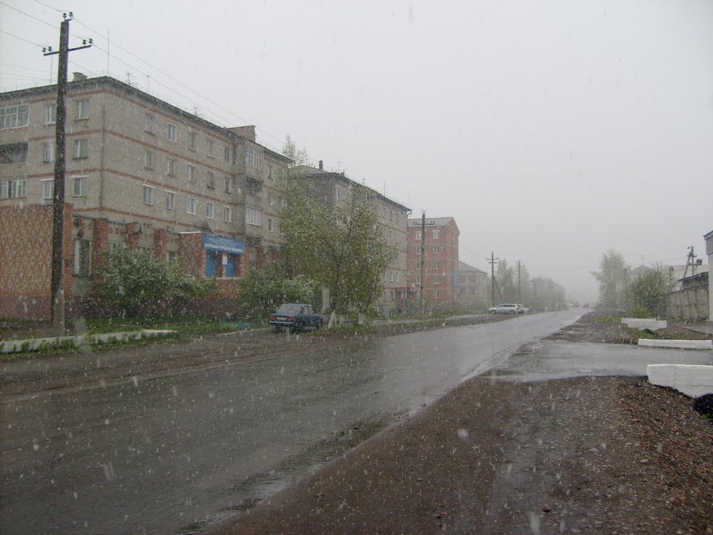 майский снег