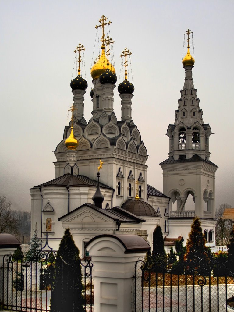 Храм св. муч. Веры, Надежды, Любови и матери их Софии (hdr)
