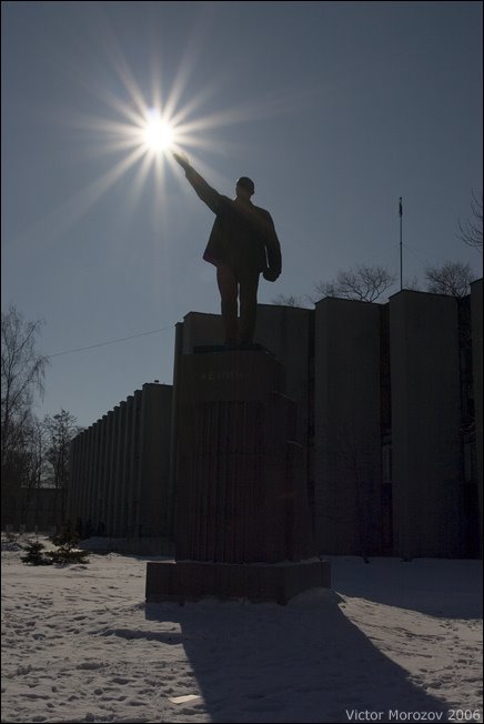Памятник Ленину в Балтийске. / Lenin monument in Baltiysk.