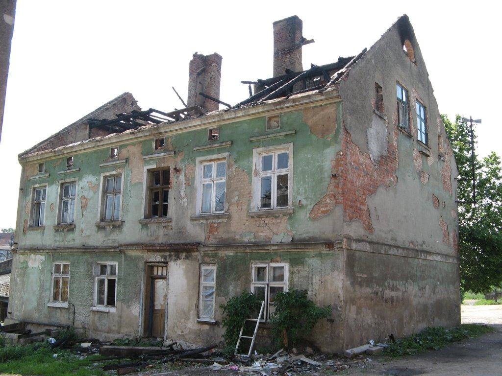 Гвардейск. Дом, пострадавший от пожара