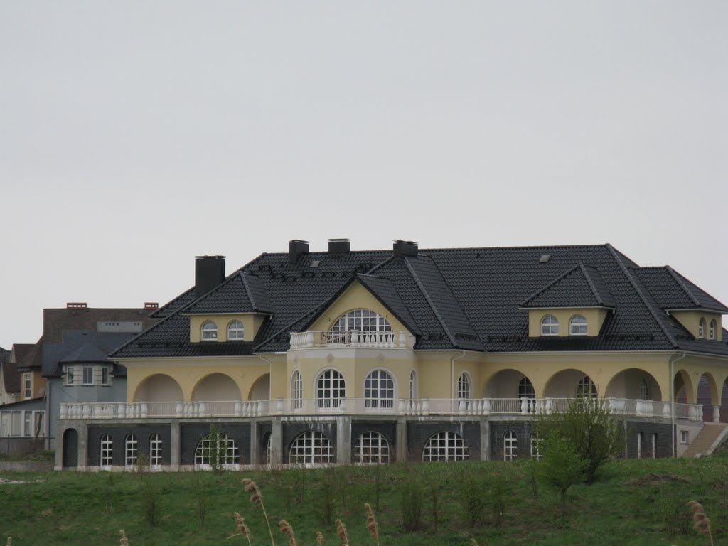Домишко в Санта Барбаре.