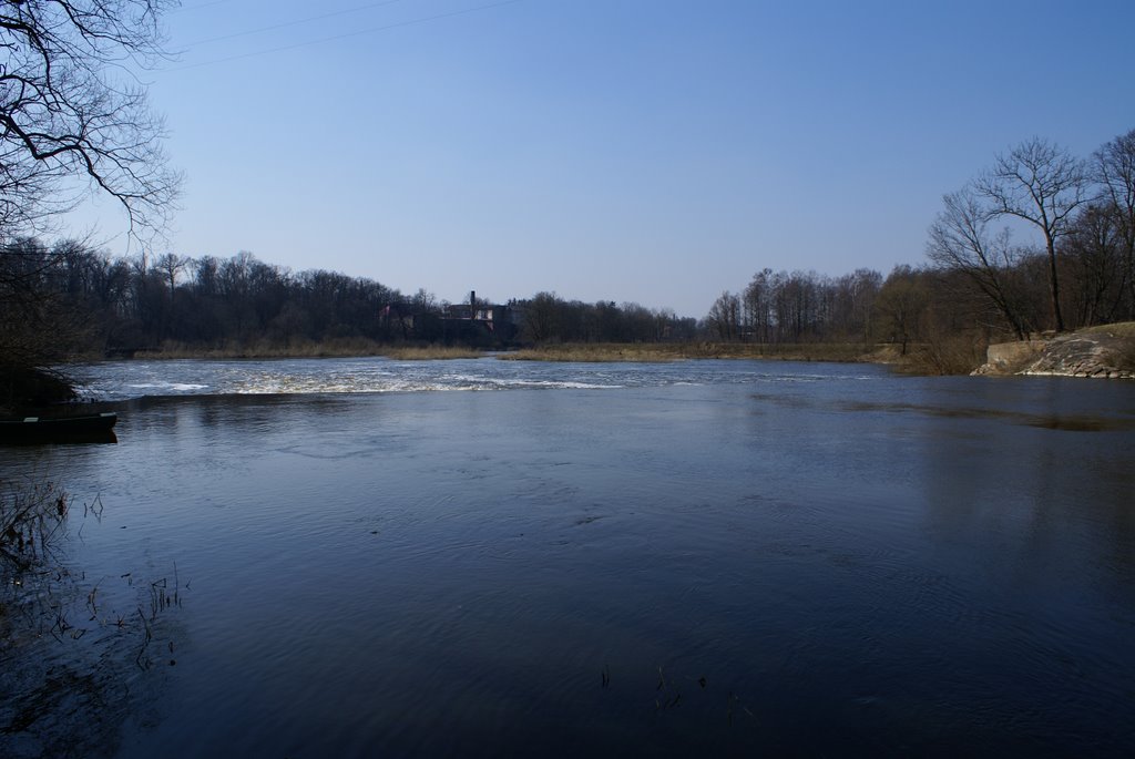 Водопад весной