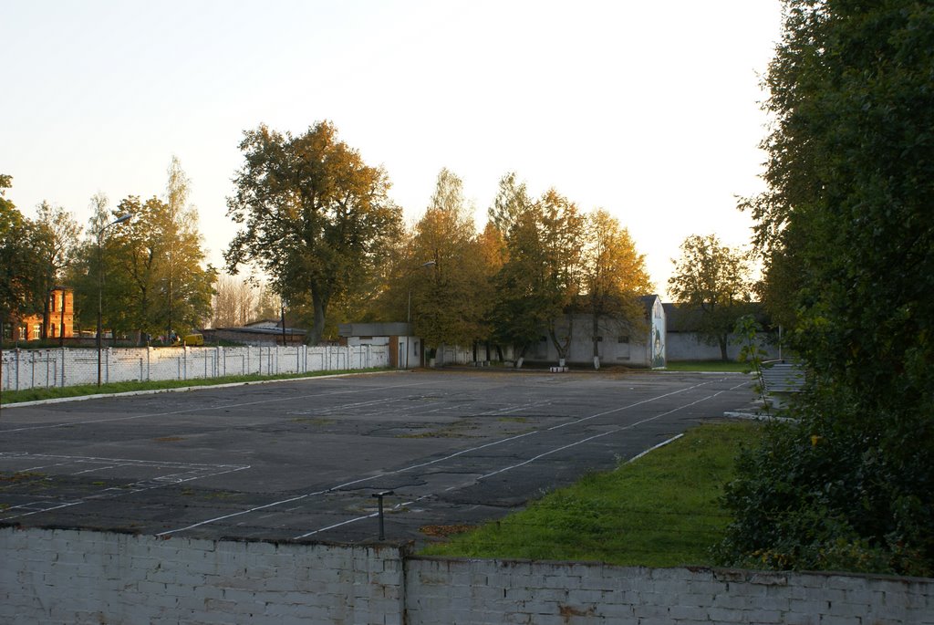 Плац ВЧ возле клуба