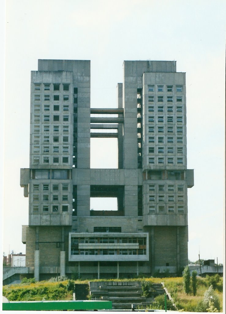 Russa, Kaliningrad, La cosiddetta "Casa dei Soviet"