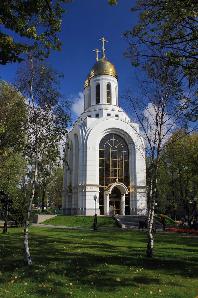 Temple the chapel is put in honor of sacred благоверных Peters princes and Fevronii of the Murom miracle men of patrons of a family of love and fidelity.-        Храм часовня заложена в честь святых благоверных князей Петра и Февронии муромских чудотворце