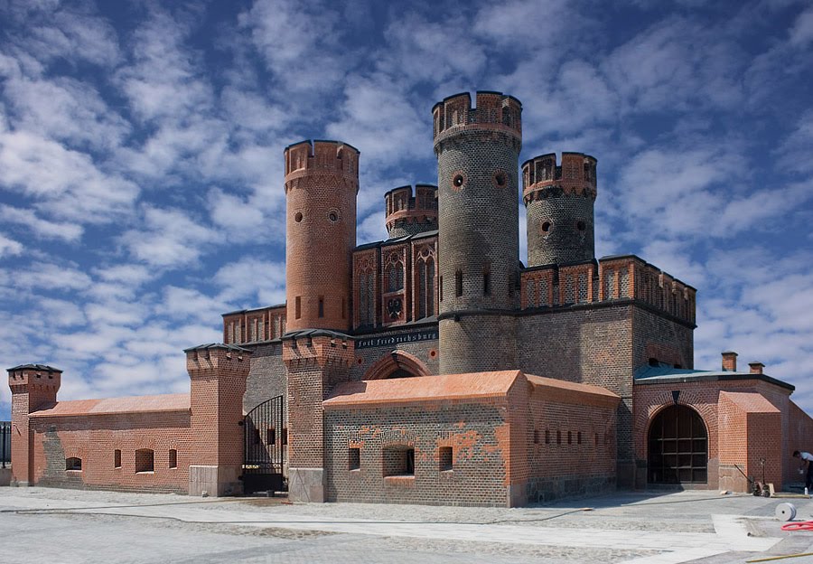 Fridrihsburgsky gate after repair work.- ФРИДРИХСБУРГСКИЕ  ВОРОТА  после ремонта.