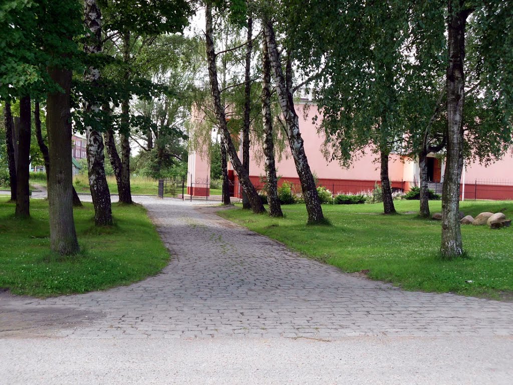 Volksgemeinschaftshaus - Православная церковь