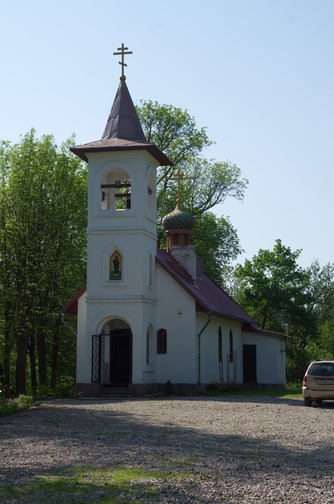 Часовня у озера