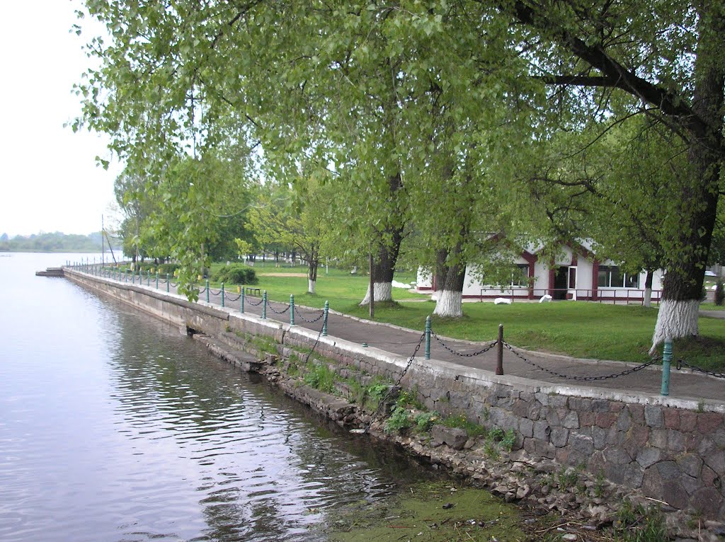 Полесск набережная. Quay of Deima river in Polessk