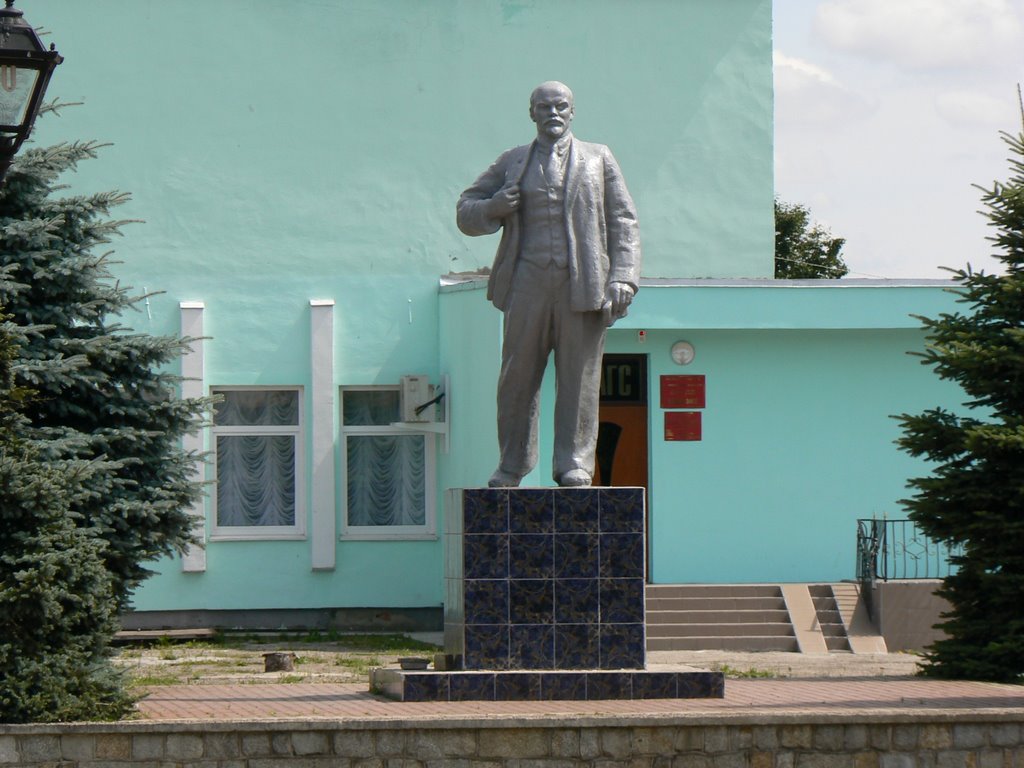 Ленин в Правдинске