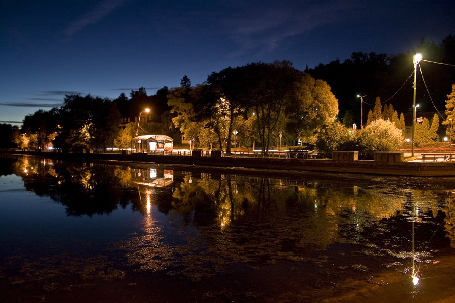 Svetlogorsk lake at night - Светлогорское озеро ночью