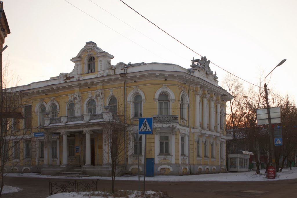 в центре Бежецка