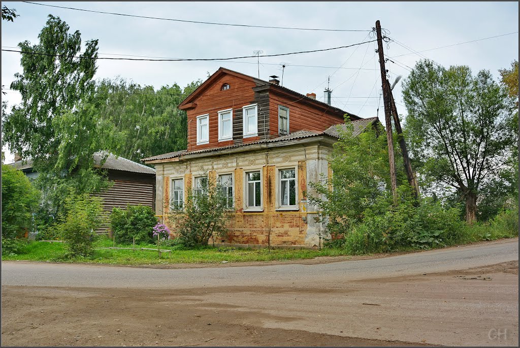 Бежецк. Дом жилой А.А. Тыранова (3-я четверть 19 века)