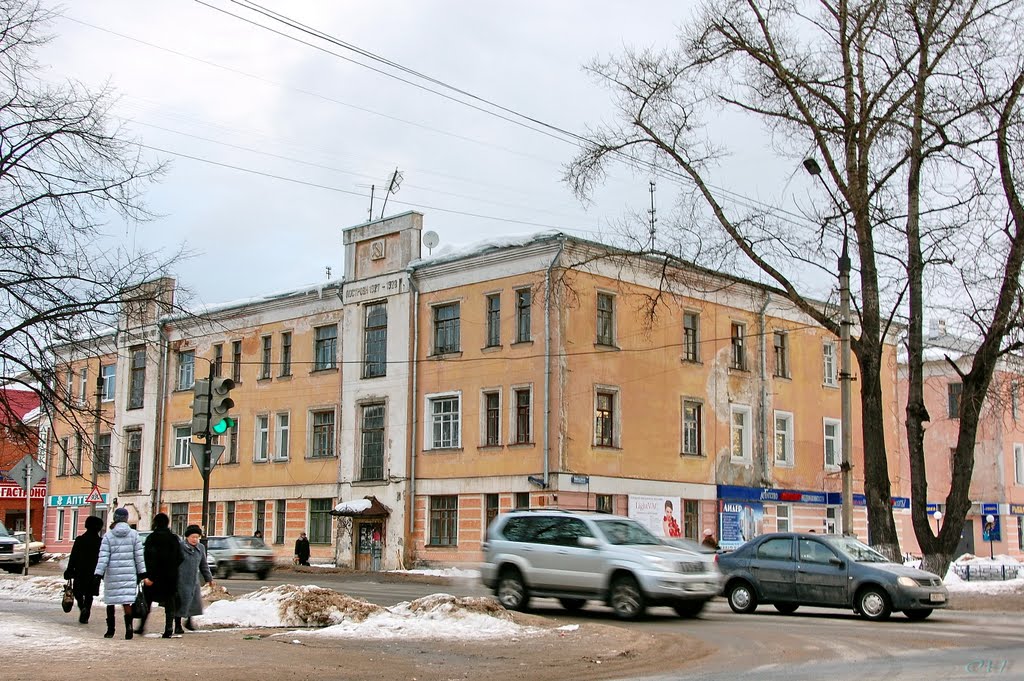 Вышний Волочёк. Центральный перекрёсток