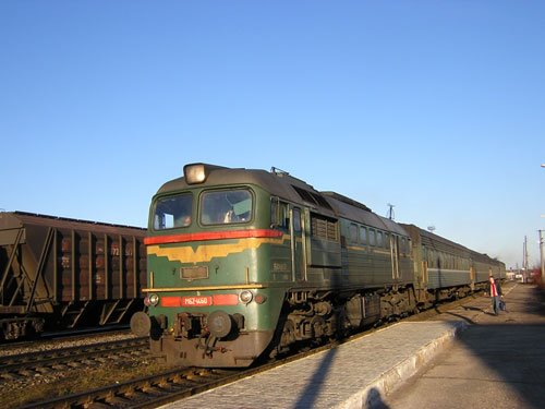 Пригородный поезд Ржев-Новосокольники на ст.Западная Двина