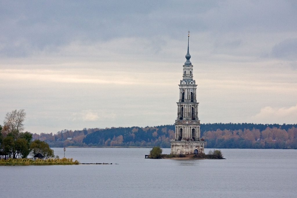 The Flooded Belfry, view from bridge / Kalyazin, Russia