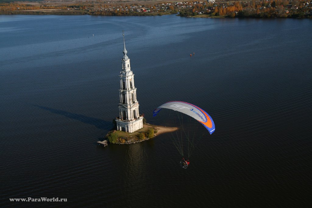 Flight near to Church at Kalyazin