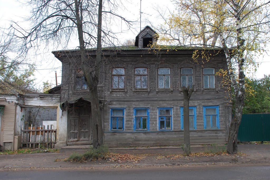 Кимры. Старый деревянный дом на ул. Орджоникидзе