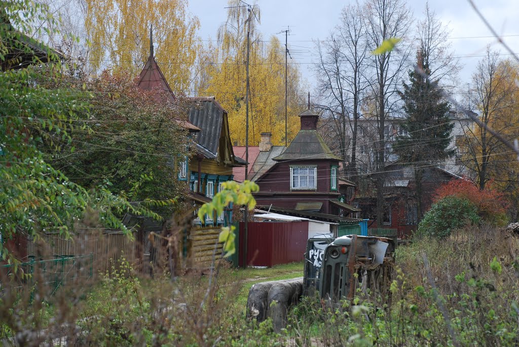Кимры. Московская улица - заповедник деревянного "модерна"