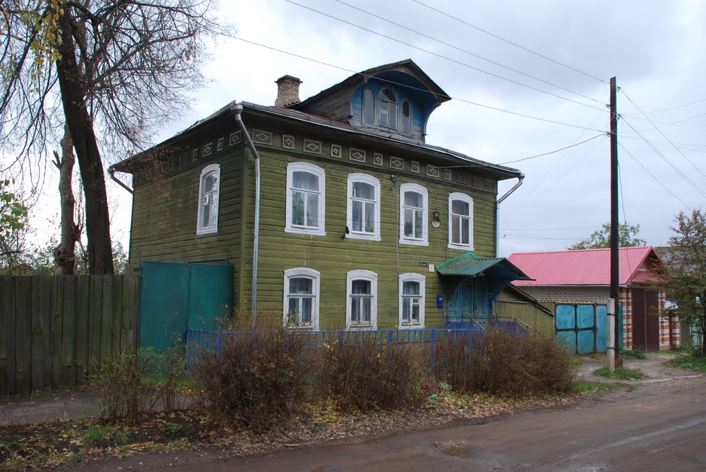 Кимры. Старый деревянный дом на улице Пушкина