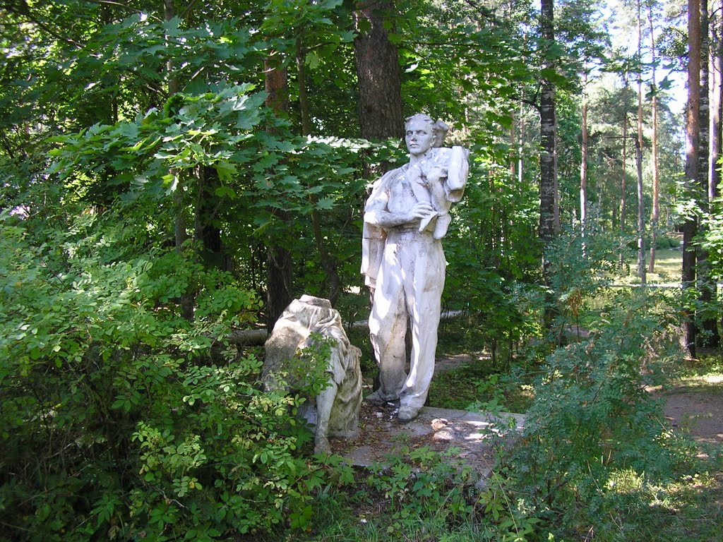 Скульптурная группа, парк, Максатиха, 2009