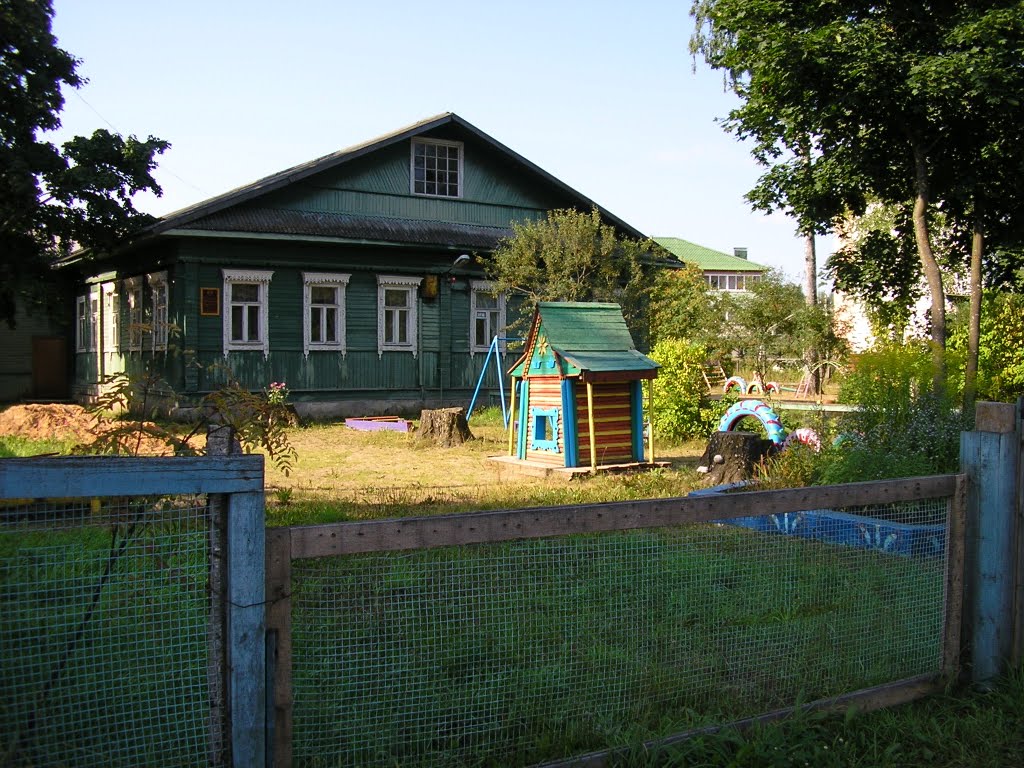 Детский сад, ул Железнодорожная, Максатиха, 2009