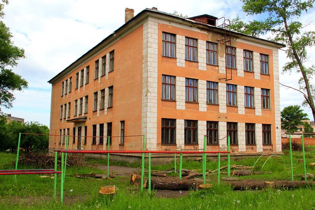 г. Нелидово. Школа, в которой я учился.