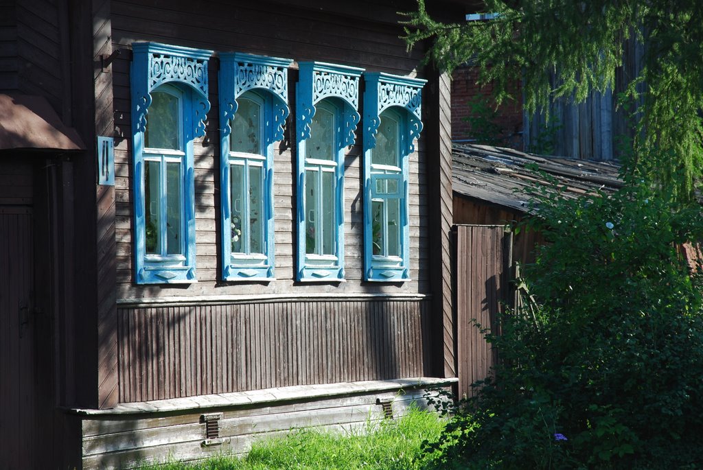Осташков. Наличники.
