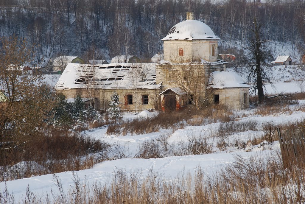 Старица. Церковь Воскресения Христова.
