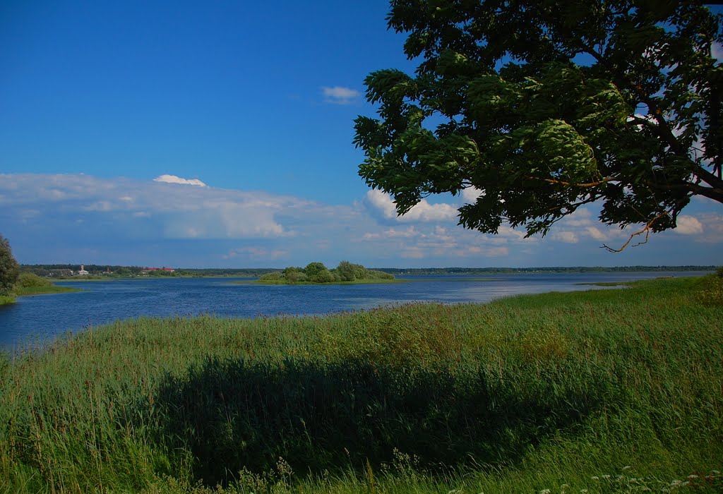 Торопец. Тень