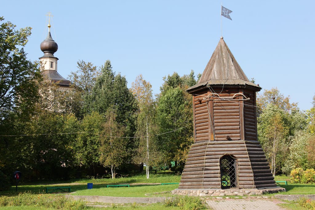 Деревянная башня