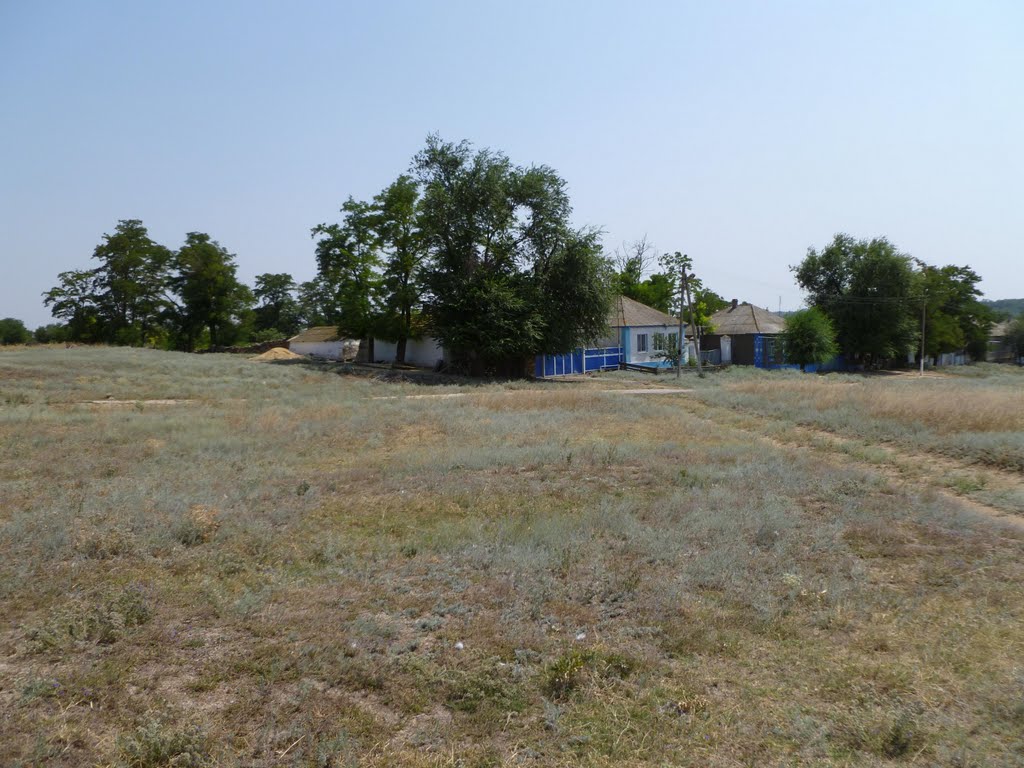 На краю села