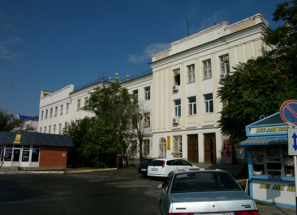 2-ой корпус гостиницы "Элиста", 1940 г. (бывшее Медучилище)