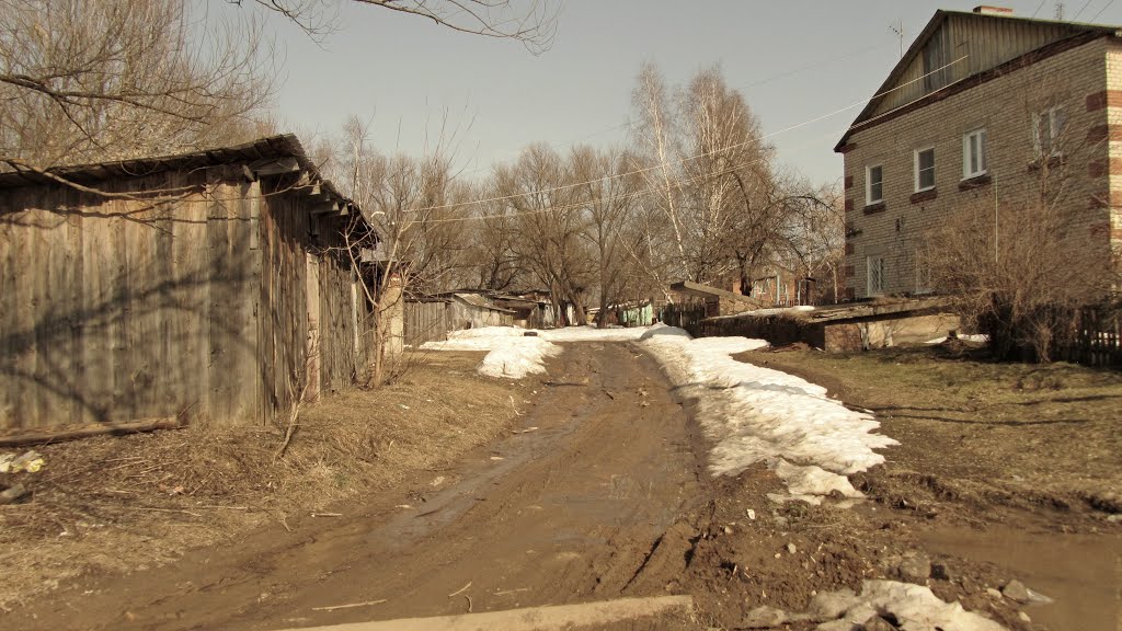 На ул. Текстильщиков.