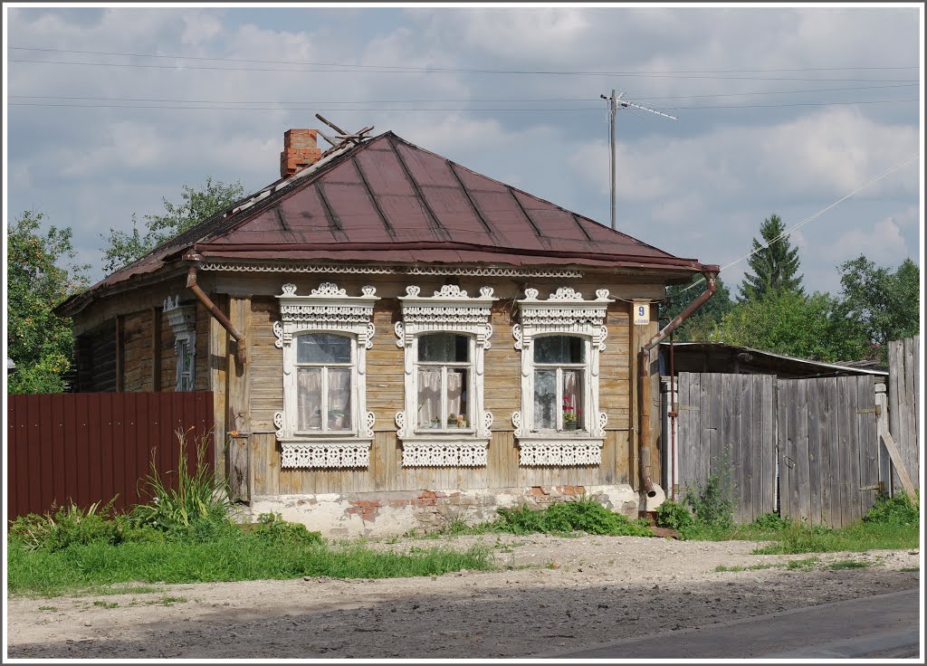 Боровск. Домик на окраине. 08.2013.