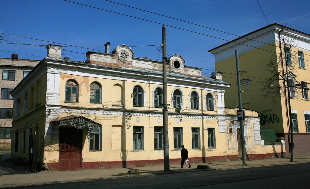 Koroleva 43
