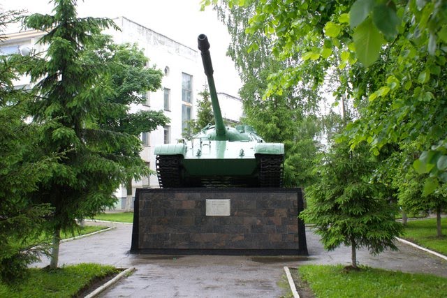Танк у ДКРА