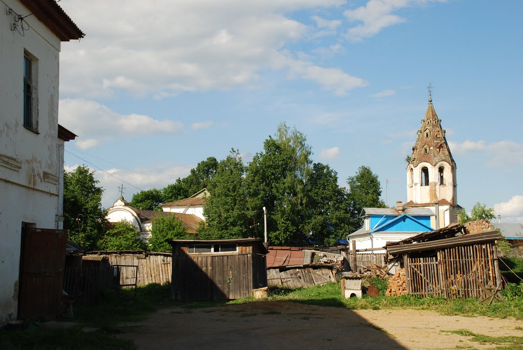 Мещовск. Старый Благовещенский собор и колокольня