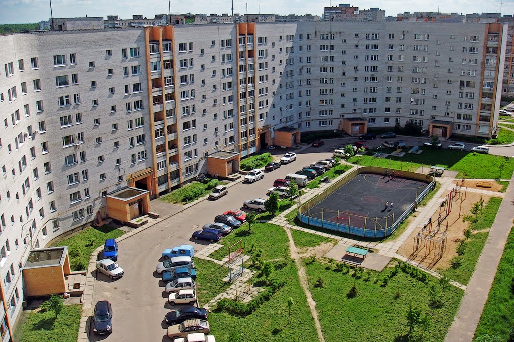 Маркса 73. Двор