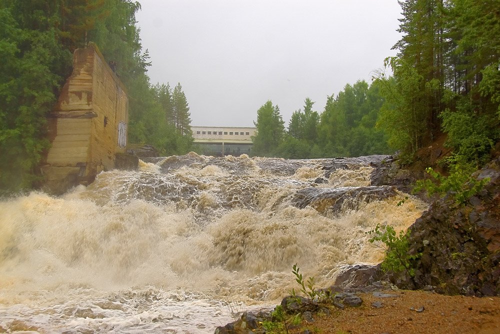 Гирвас, cпуск воды на  ГЭС.SHURENS.