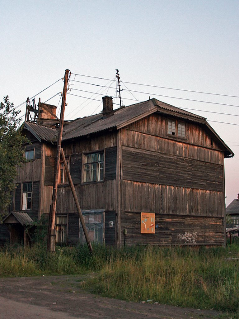 Барак в Лоухах