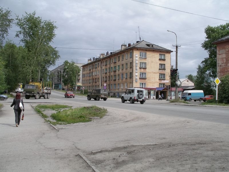 2006-08-Karhumäki