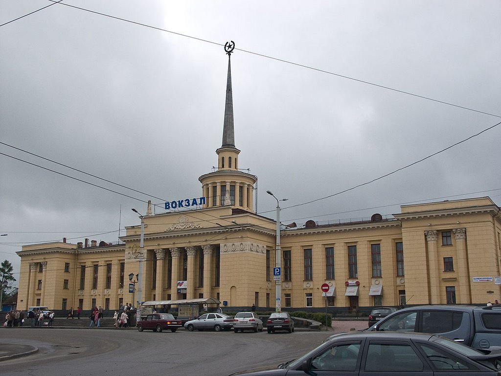 Россия: Карелия: Петрозаводск: Центр: пл.Гагарина: ж/д вокзал; 20:34 15.06.2008