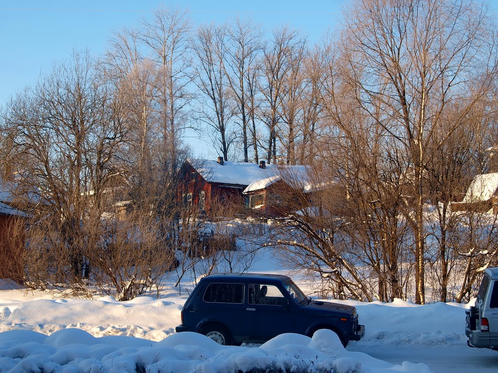 Хижина на горушке напротив Сбербанка