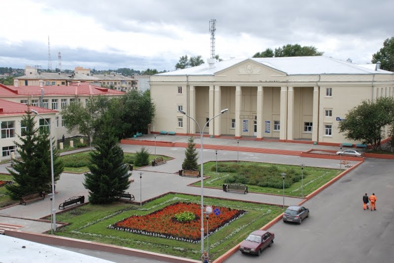 С дома культуры