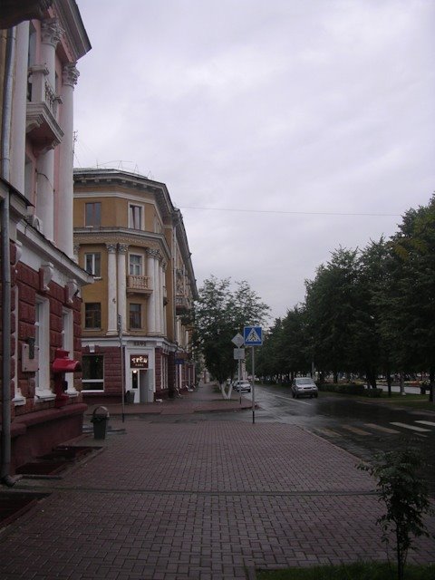 Кемерово. Одна из улиц ведущих к набережной.