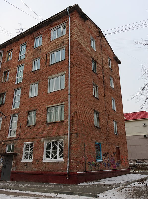 ул.Весенняя,19а; 09.11.2011