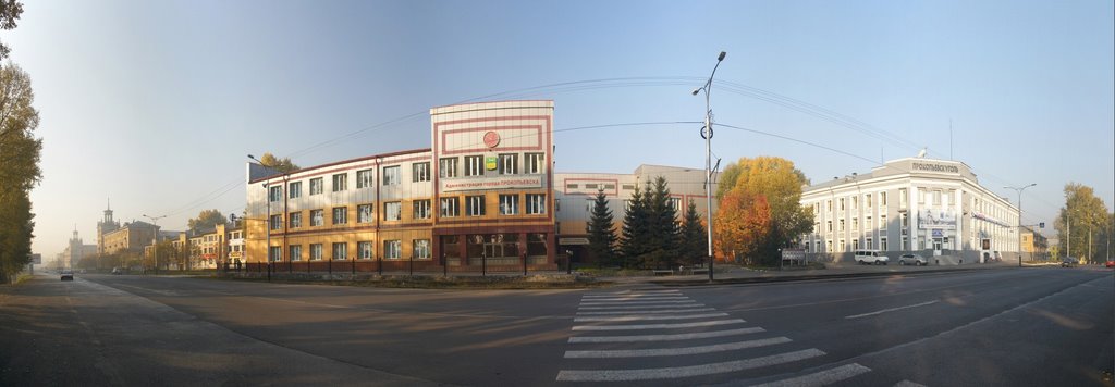 пр-кт Шахтёров, здание администрации города, сентябрь 2008